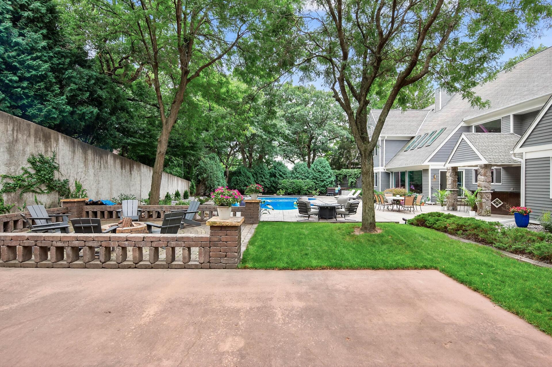 5010 Nob Hill Dr 13.jpg