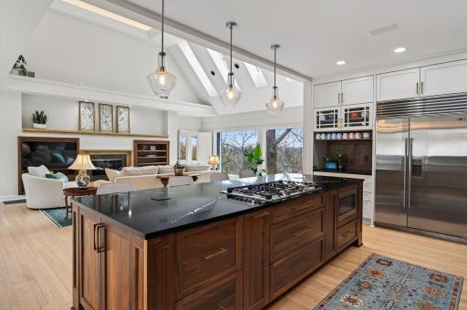 5010 Nob Hill Drive, Edina, MN 55439