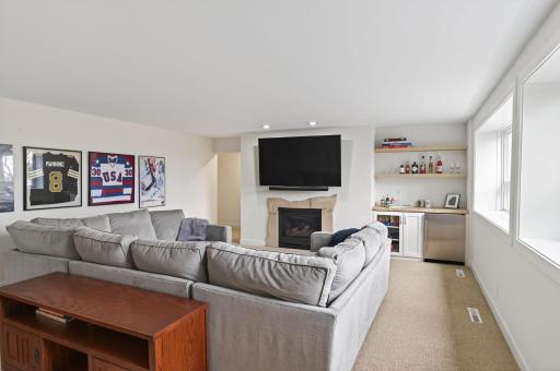 5010 Nob Hill Drive, Edina, MN 55439