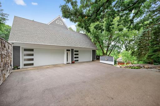 5010 Nob Hill Drive, Edina, MN 55439