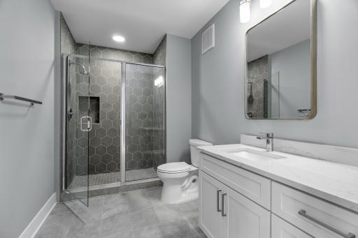 1 Hill Farm Road, 306, North Oaks, MN 55127