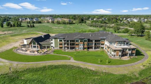 1 Hill Farm Road, 306, North Oaks, MN 55127