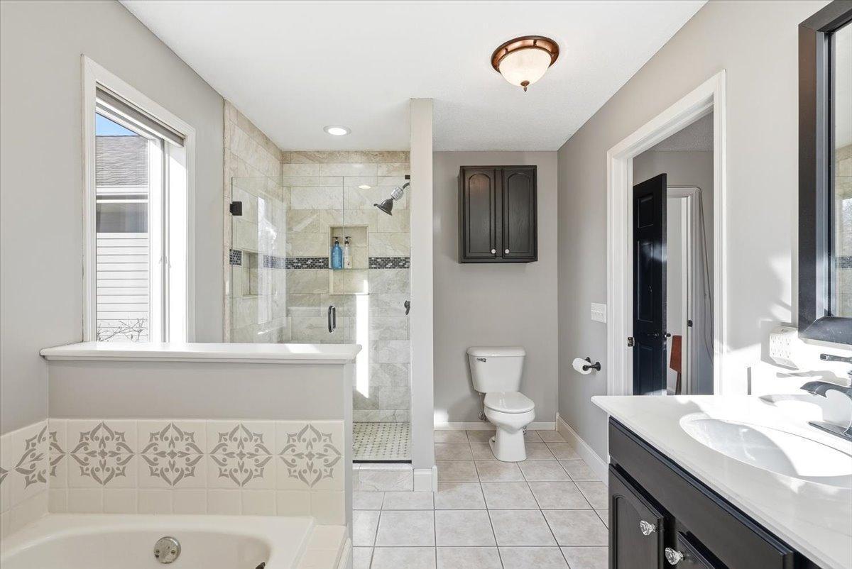 23-Primary Bathroom.jpg