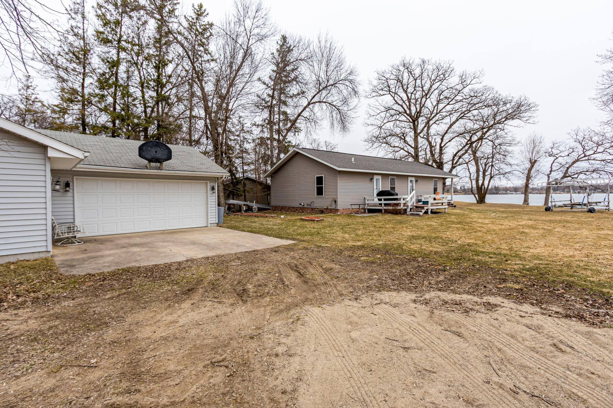 Cozy Cabin on Mill Lake.jpg