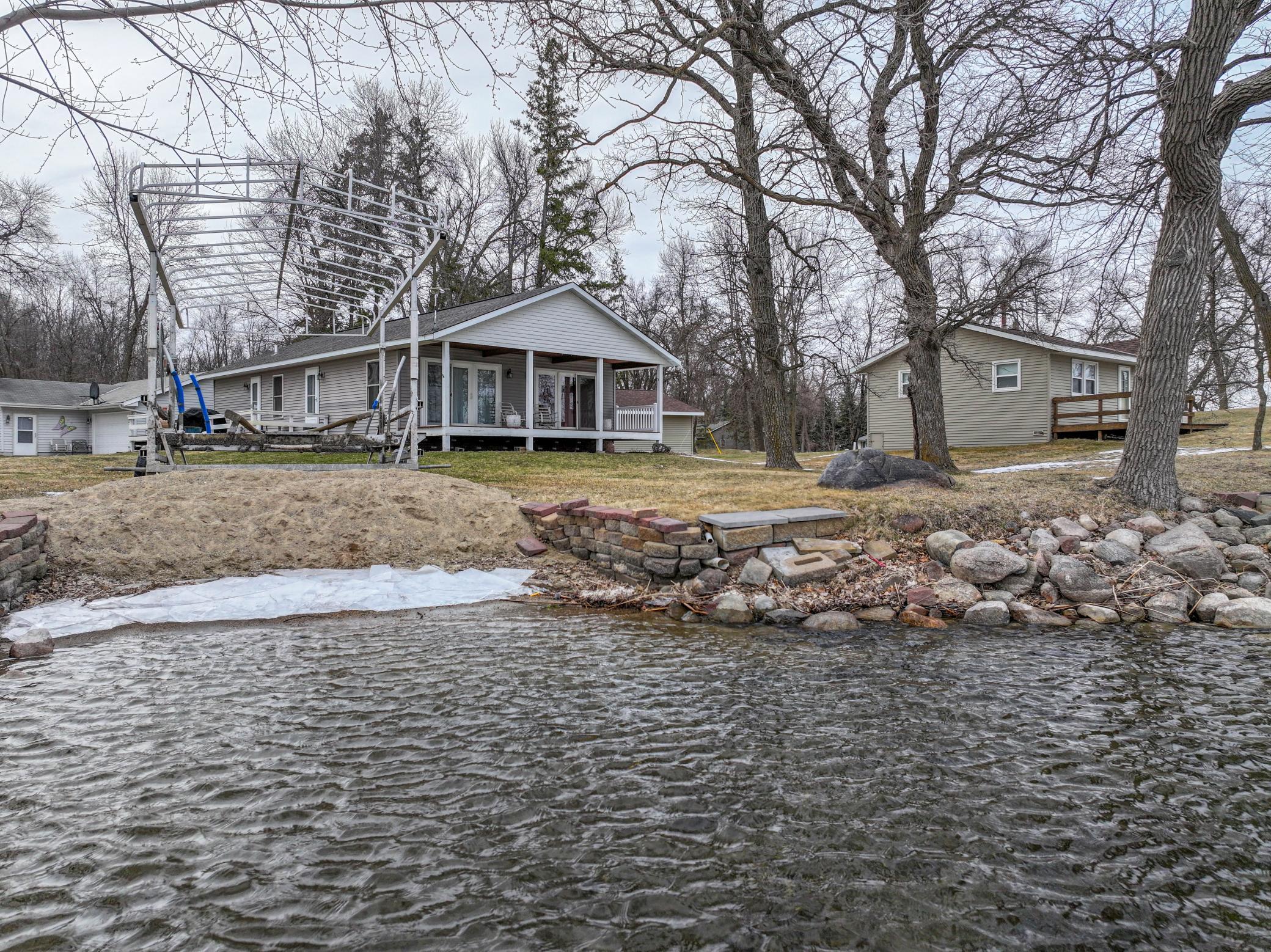 Level Mill Lake Lakeshore.jpg