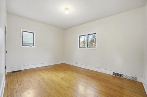 1322 9th Avenue S, Fargo, ND 58103
