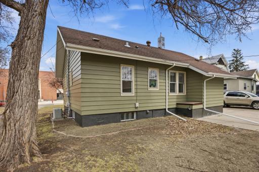 1322 9th Avenue S, Fargo, ND 58103