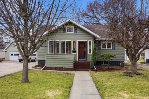 1322 9th Avenue S, Fargo, ND 58103