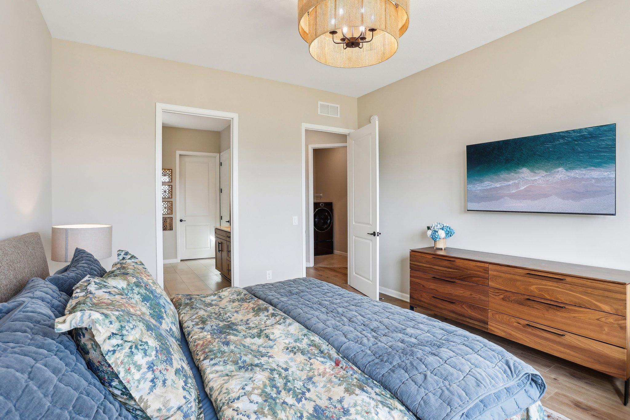 Spacious primary bedroom.