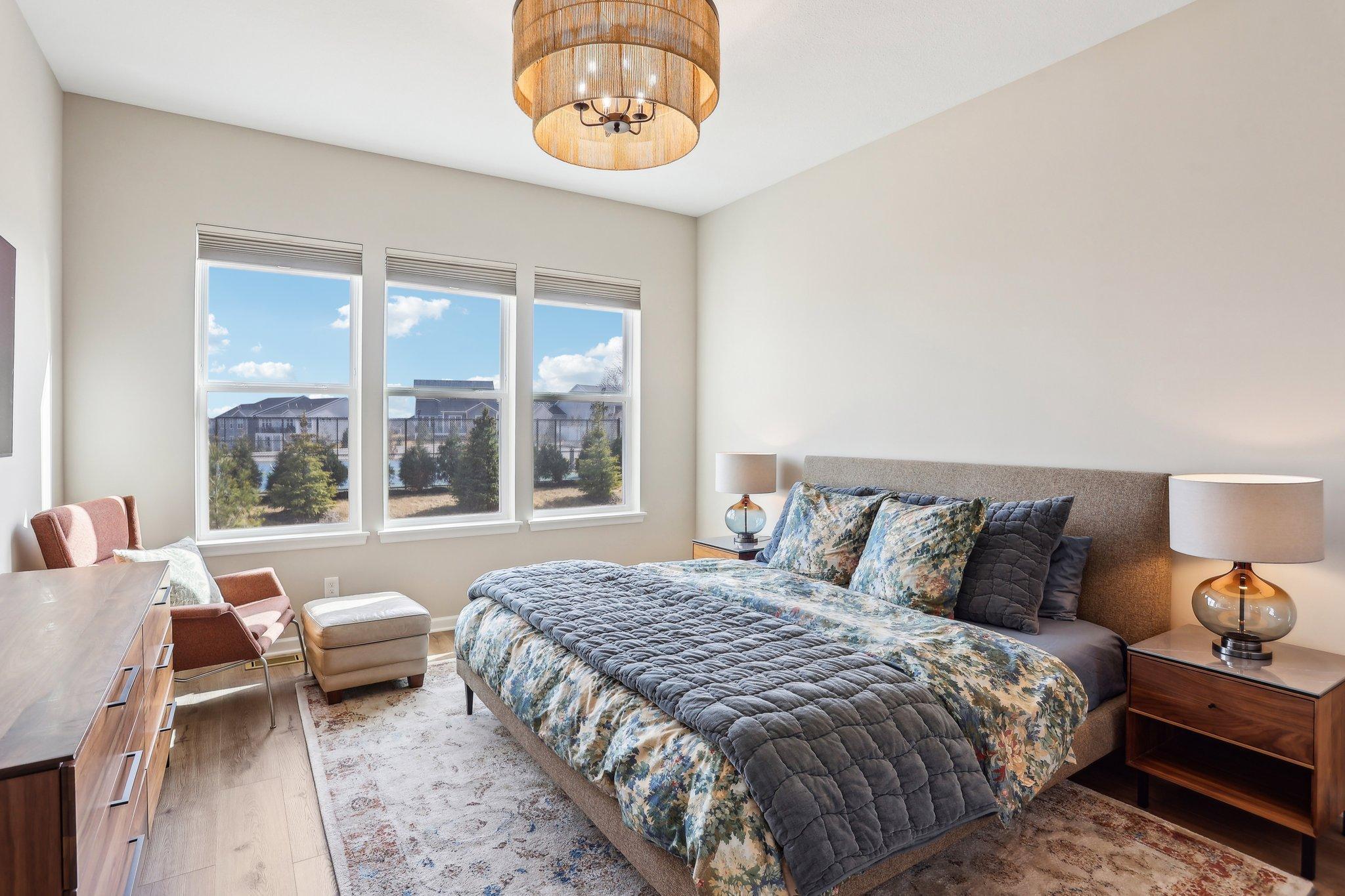 Spacious primary bedroom.