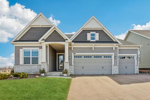 986 Moers Drive, Chaska, MN 55318