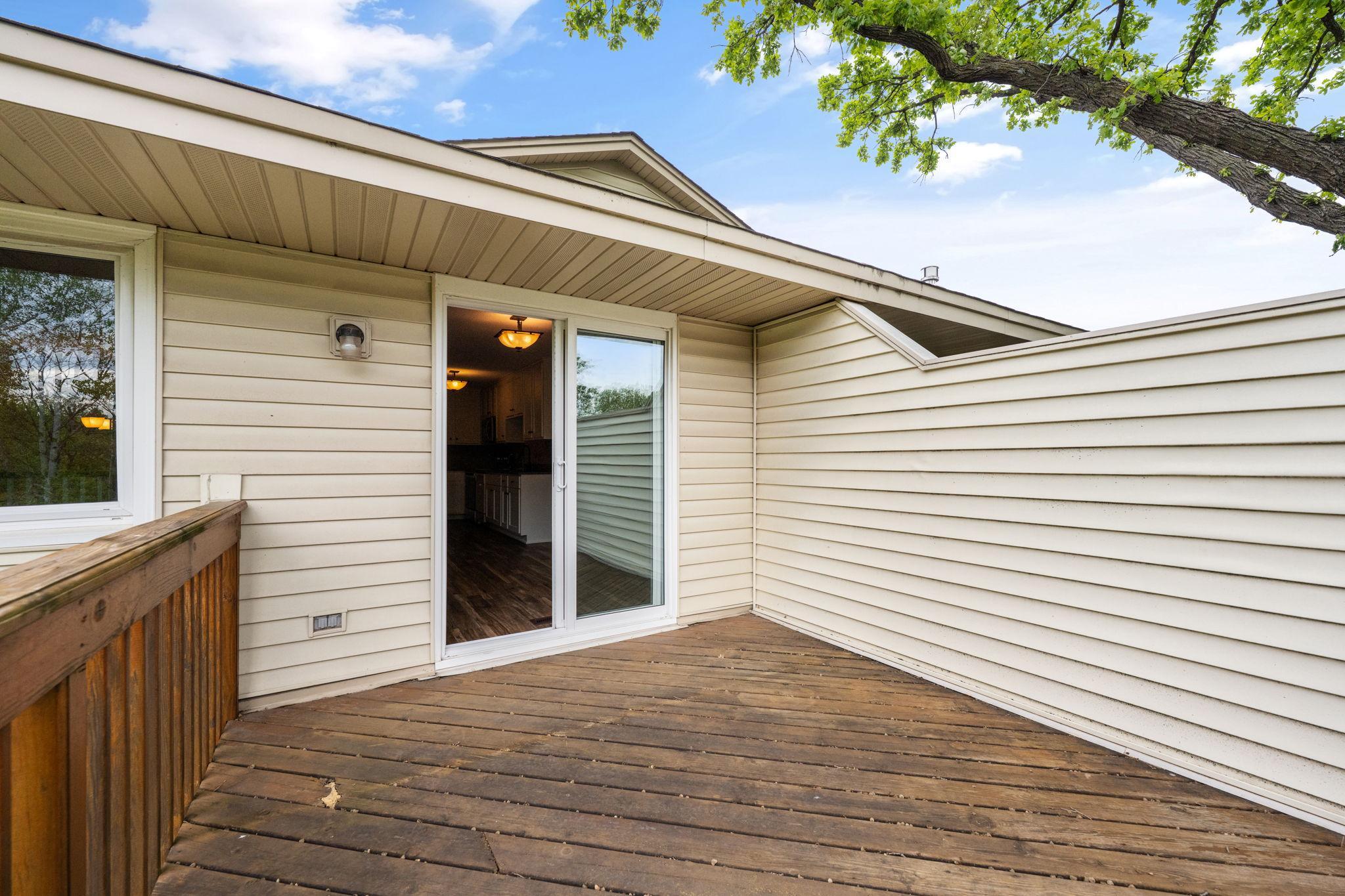 Deck/Sliding Door