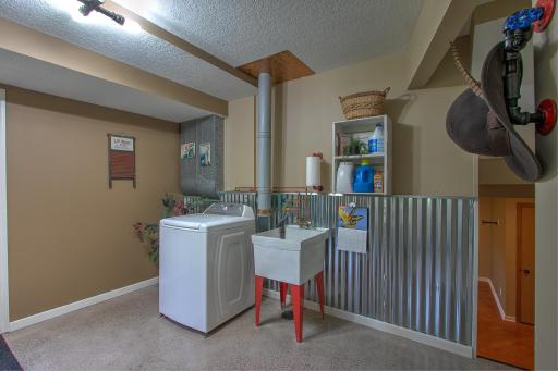 1397 309th Avenue NW, Cambridge, MN 55008