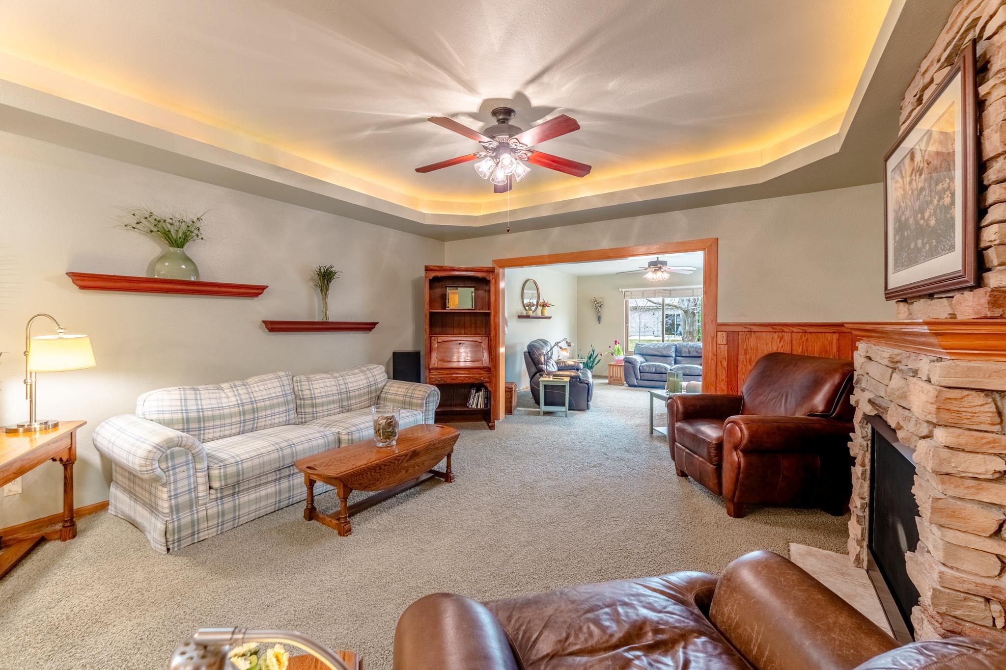 Living Room with fireplace