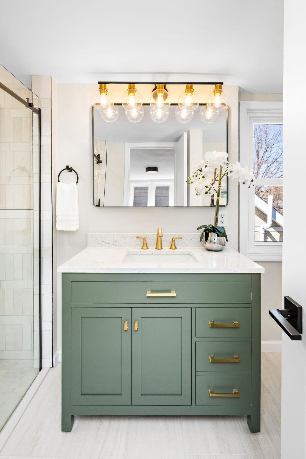 Primary 3/4 ensuite. 4453 44th Ave S, Minneapolis, MN 55406