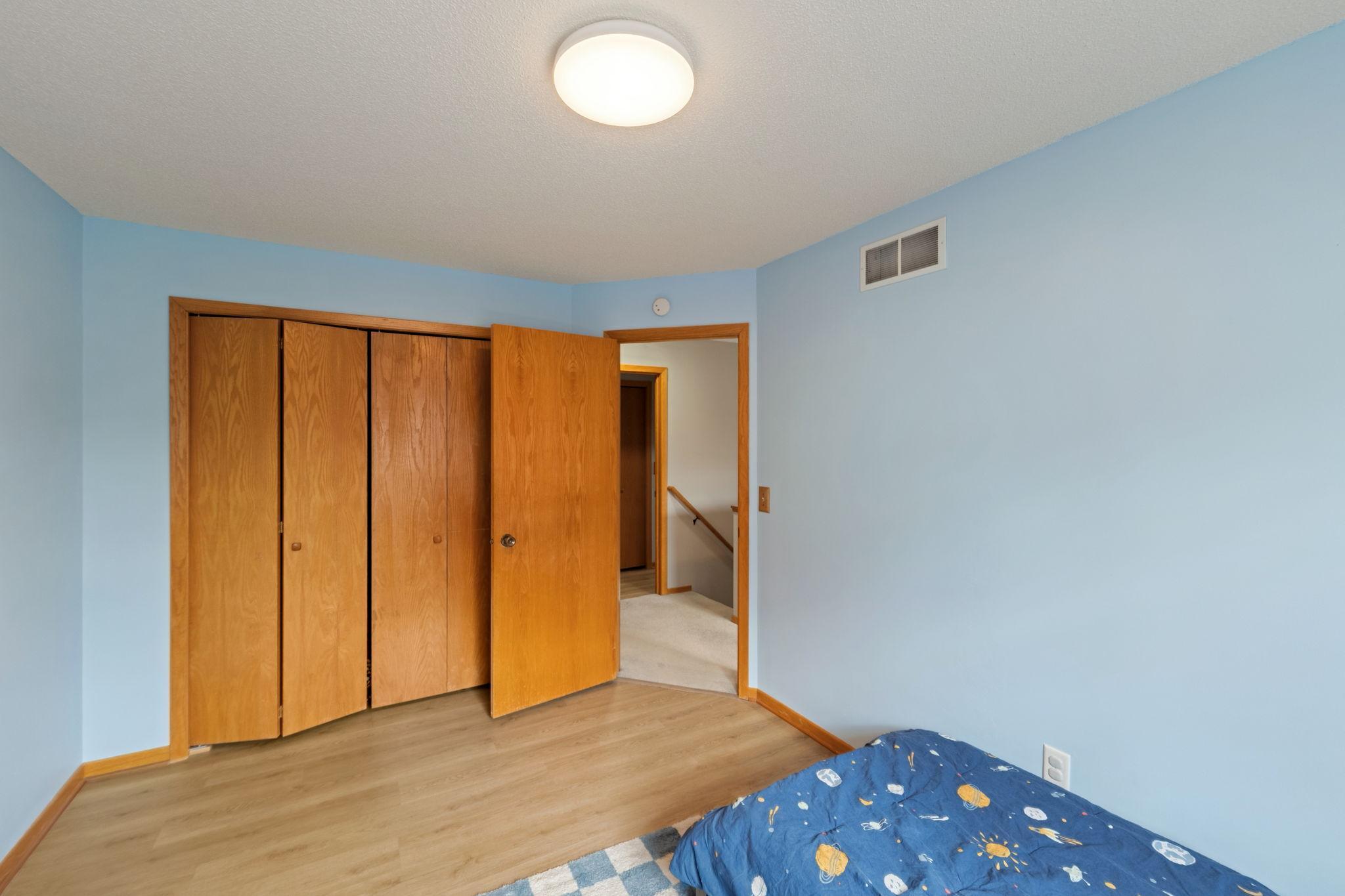 16-web-or-mls-13154-meadowood-curve-nw-6.jpg