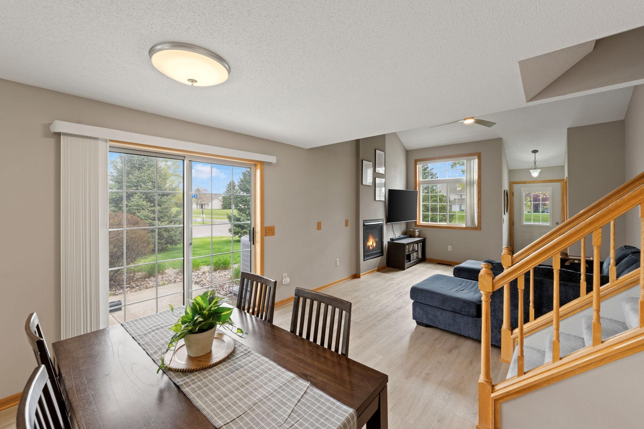 6-web-or-mls-13154-meadowood-curve-nw-6.jpg