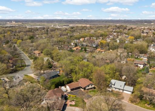 Home orientation provides privacy on all sides.