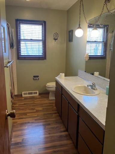41490 state hwy 13 N, Waseca, MN 56093
