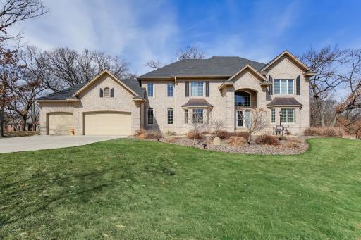 2 Bent Tree Lane, Saint Paul, MN 55127