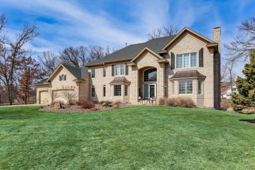2 Bent Tree Lane, Saint Paul, MN 55127