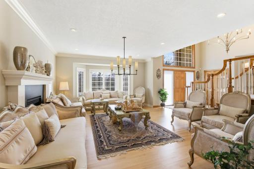 2 Bent Tree Lane, Saint Paul, MN 55127