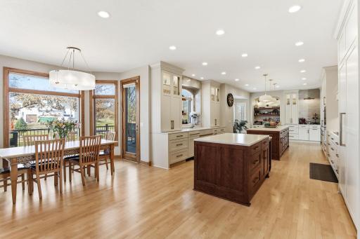 2 Bent Tree Lane, Saint Paul, MN 55127