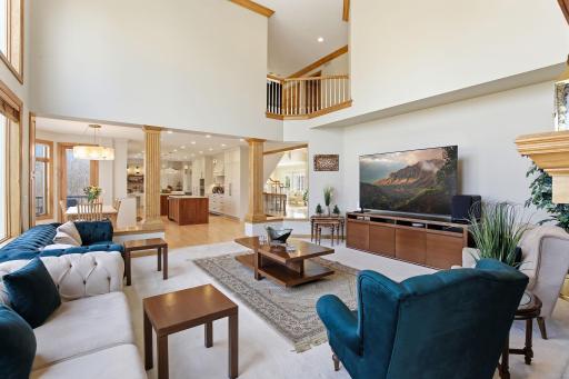 2 Bent Tree Lane, Saint Paul, MN 55127