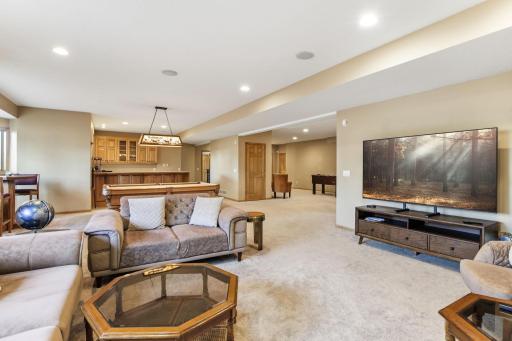 2 Bent Tree Lane, Saint Paul, MN 55127