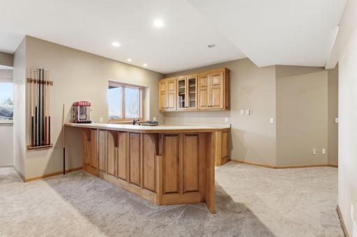 2 Bent Tree Lane, Saint Paul, MN 55127