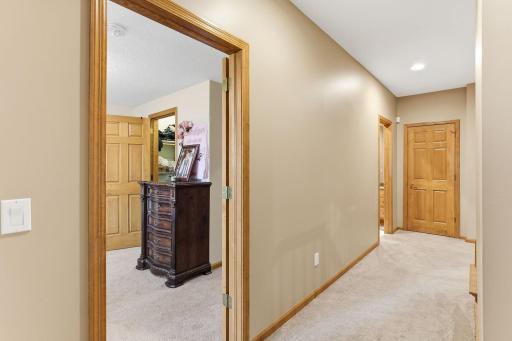 2 Bent Tree Lane, Saint Paul, MN 55127
