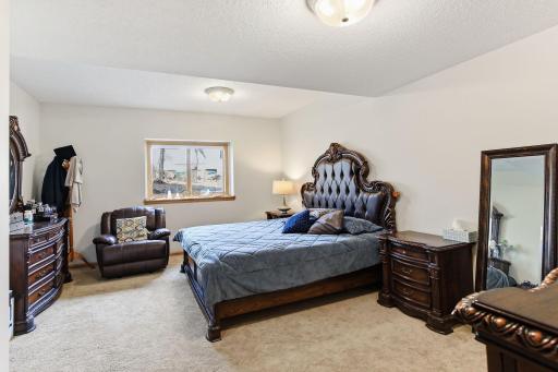 2 Bent Tree Lane, Saint Paul, MN 55127