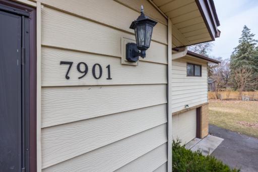 7901 Winsdale Street N, Golden Valley, MN 55427