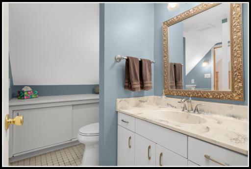 15125 Glen Oak Street, Minnetonka, MN 55345