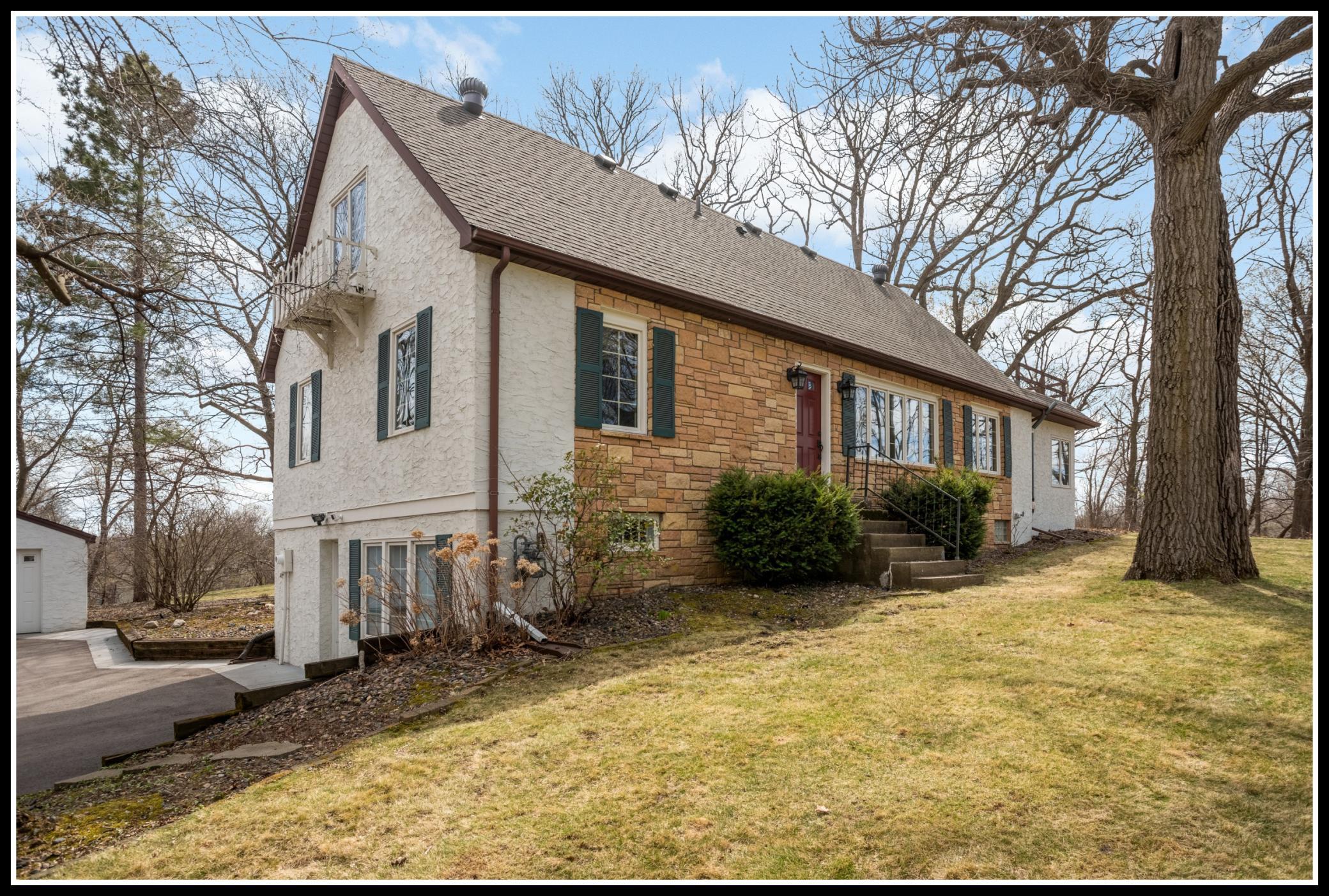 A 1940's gem with tasteful updates