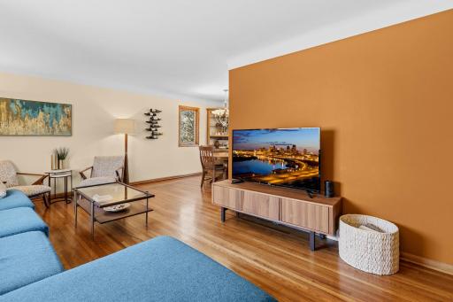 3320 Scott Avenue N, Golden Valley, MN 55422