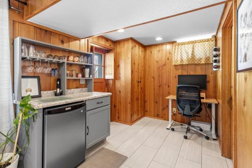 The lower level also offers its own entrances.