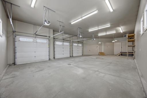 Garage - Oversized 3 Stall - Individual Doors