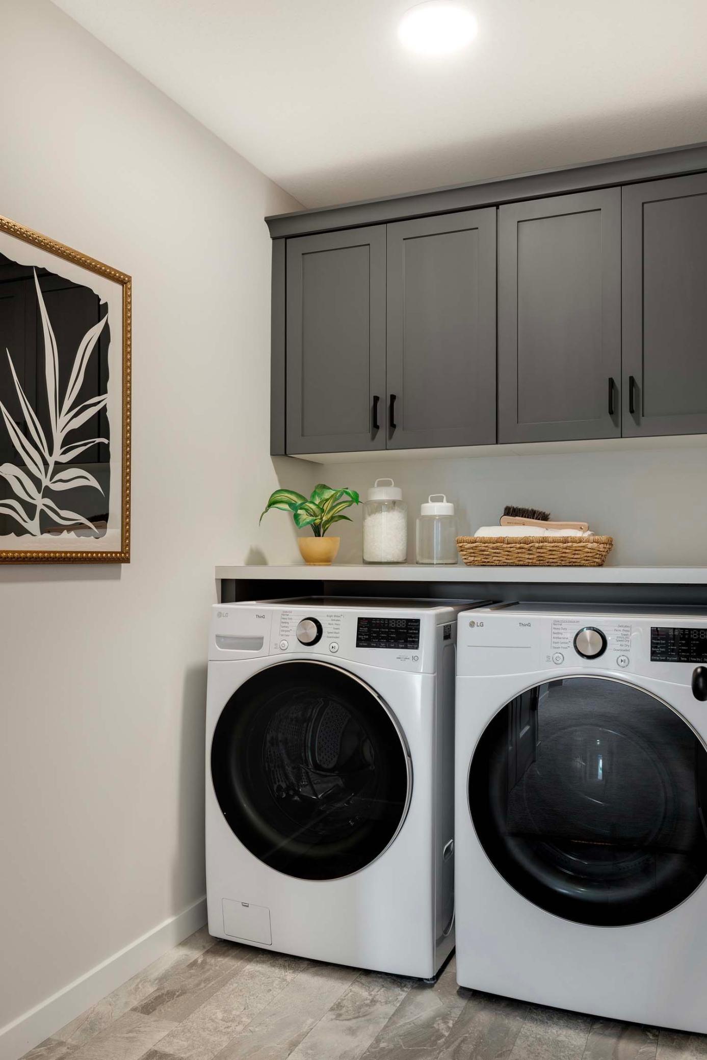 Photo taken from previous model with a similar floorplan. While similar, some options shown in the picture may not be included in this pricing. Please ask for a detailed list of included features for this listing.