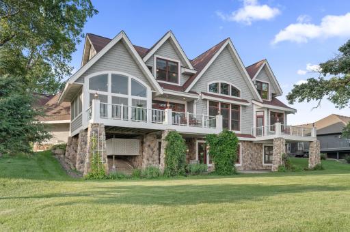 6851 N Shore Trail N, Forest Lake, MN 55025