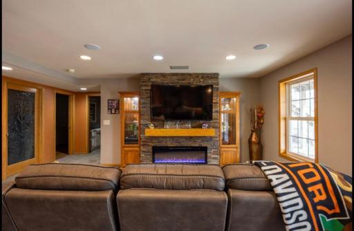 7 channel home theater speakers w/ sub built in