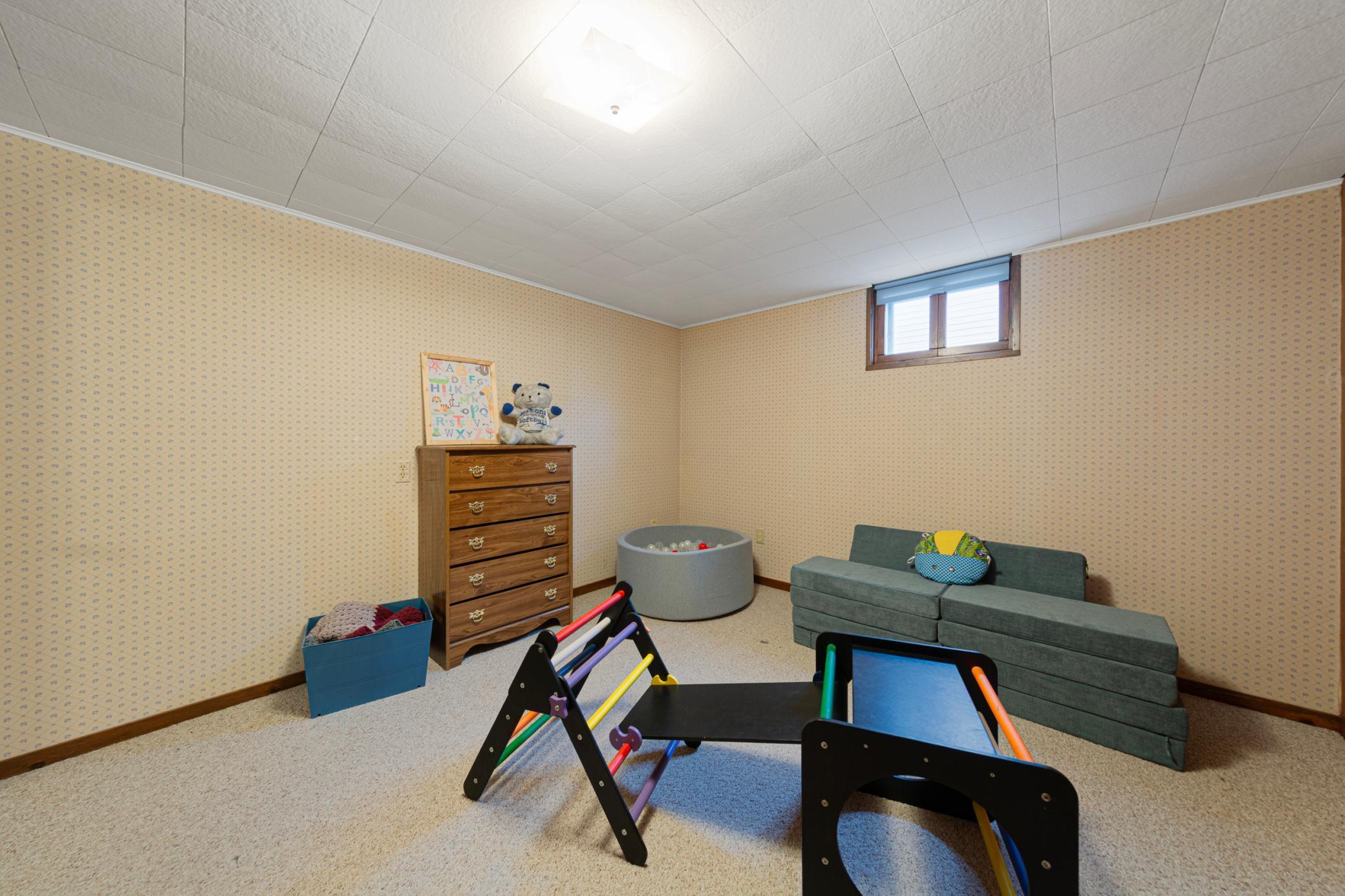 24 bedroom 4_lower.jpg