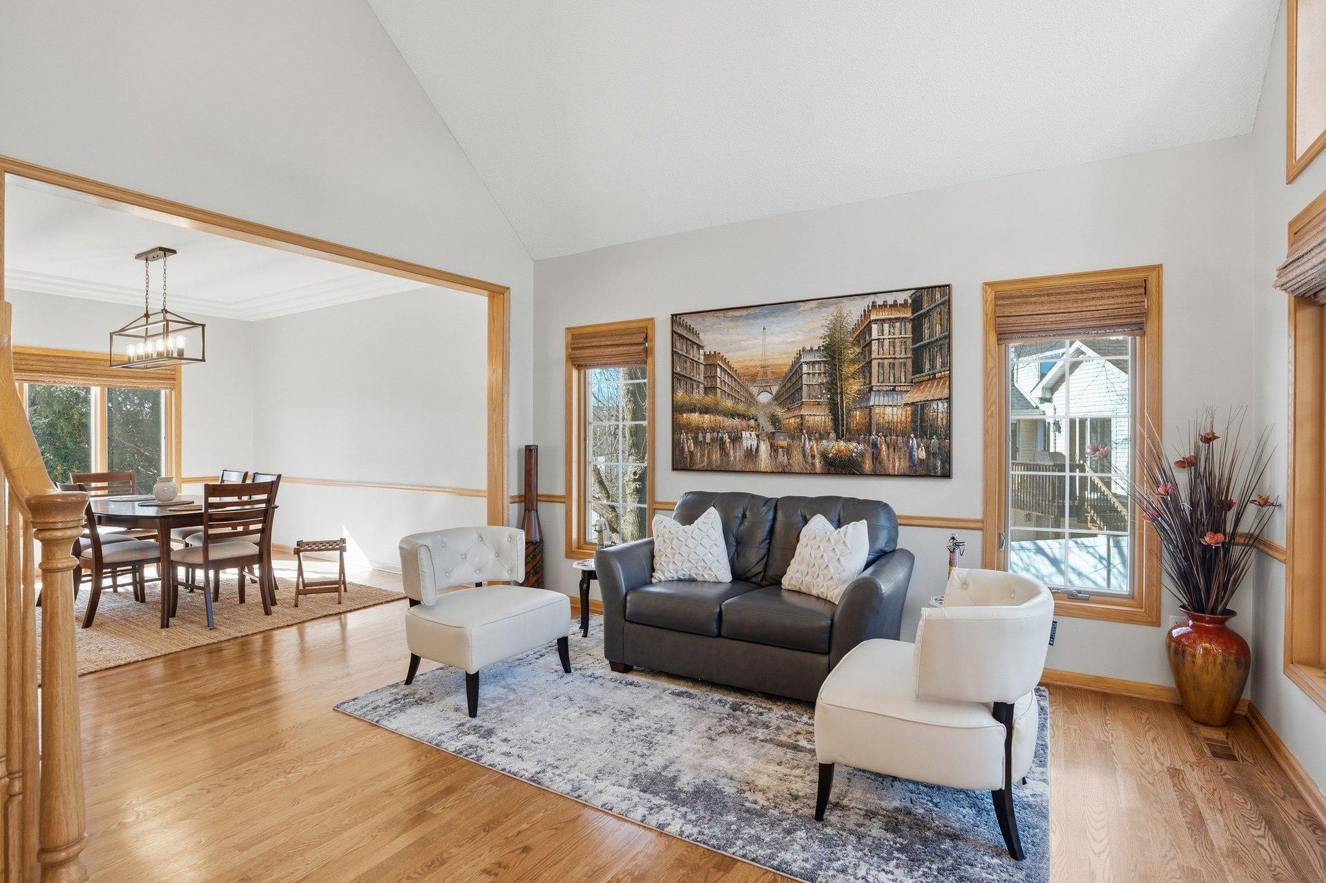 Formal sitting area off of the foyer