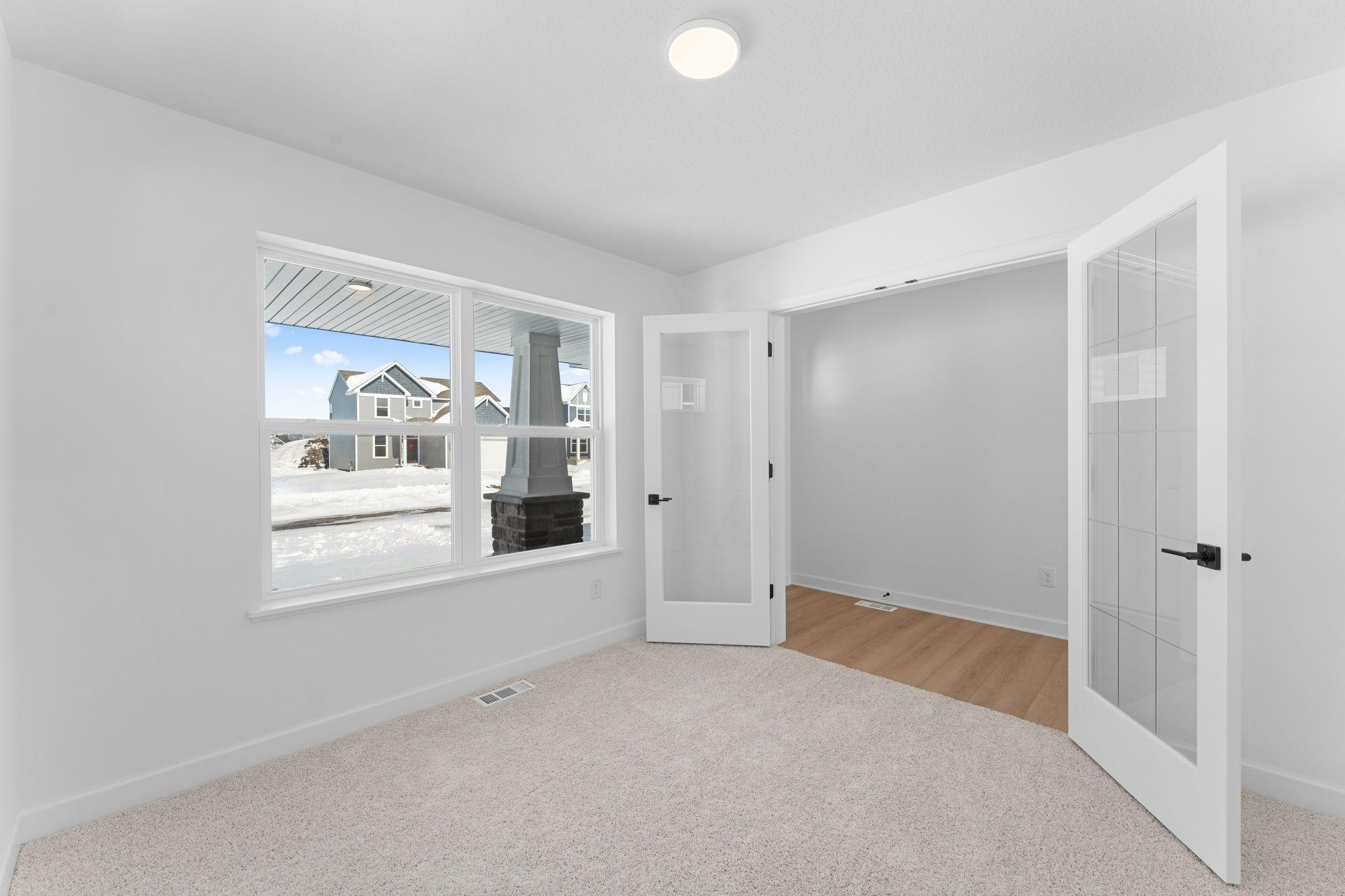 Residents can freely transform this main-level flex space to fit their needs. It’s equally great as a media zone, a quiet office to concentrate on work or a sitting room.