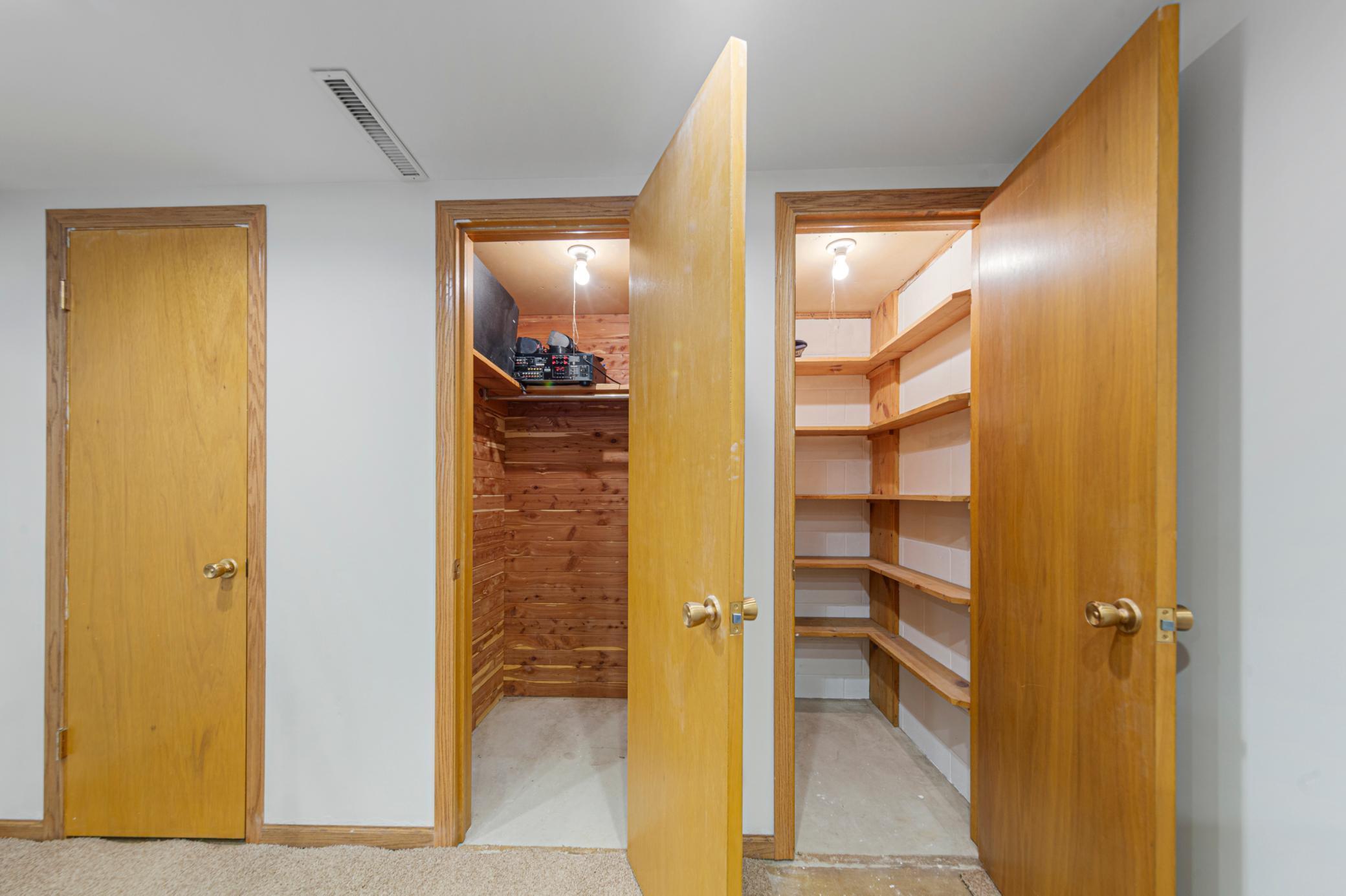 32 storage_lower.jpg