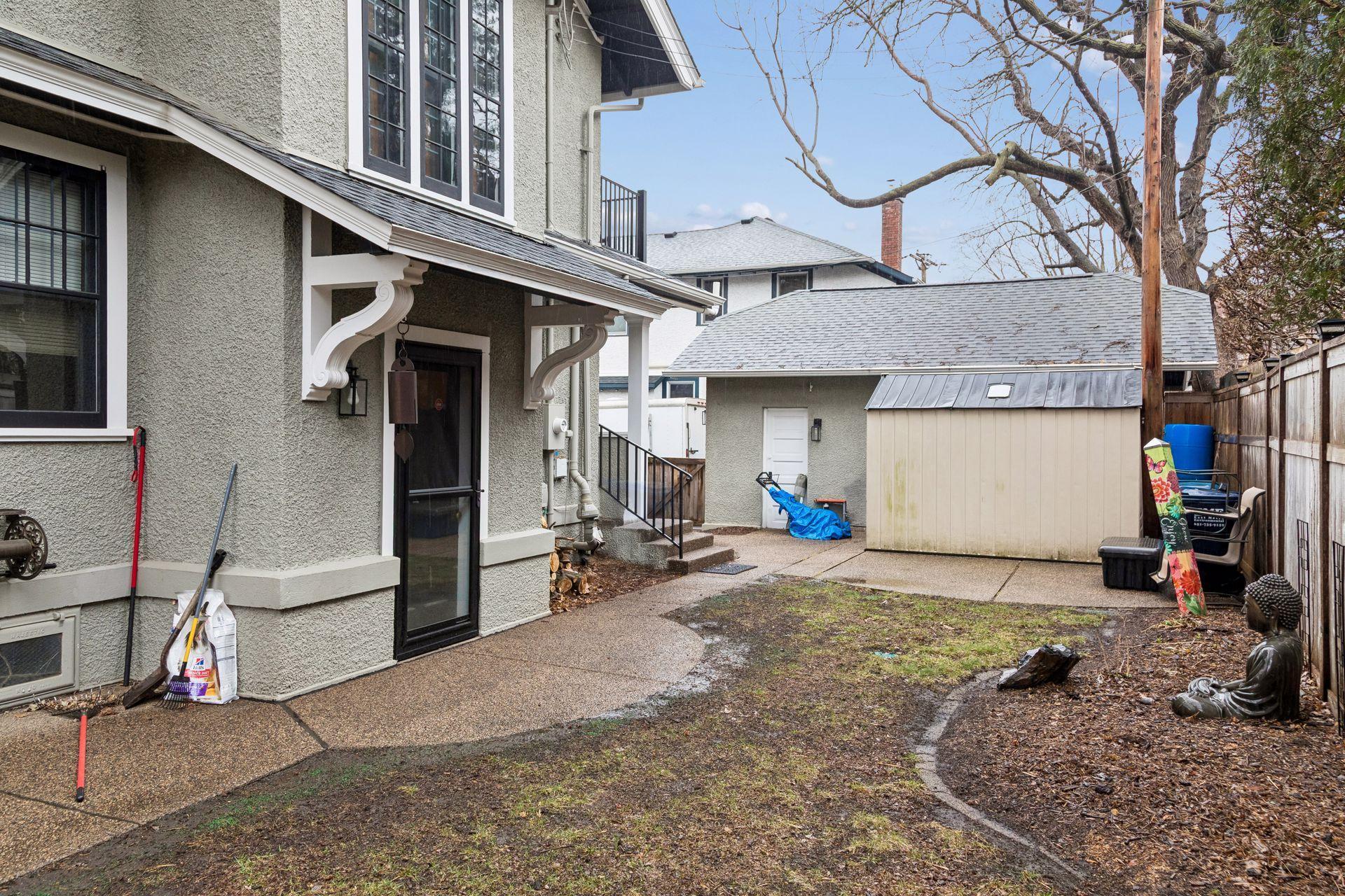 Side door entrance - shed and garage service door