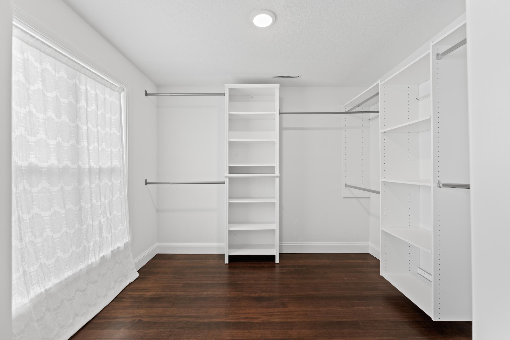 Primary, Walk-in Closet