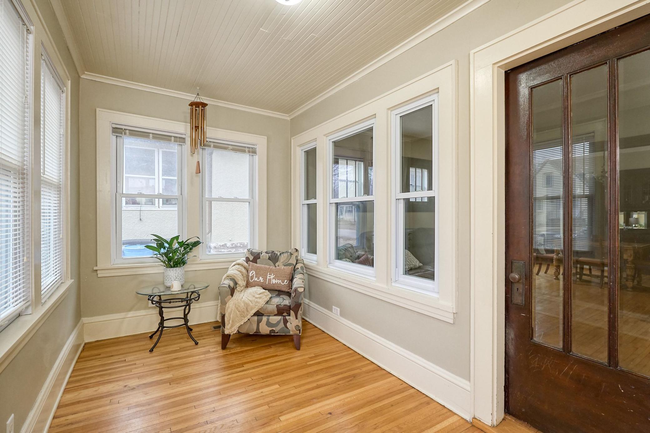 Front sunroom - four season.jpeg