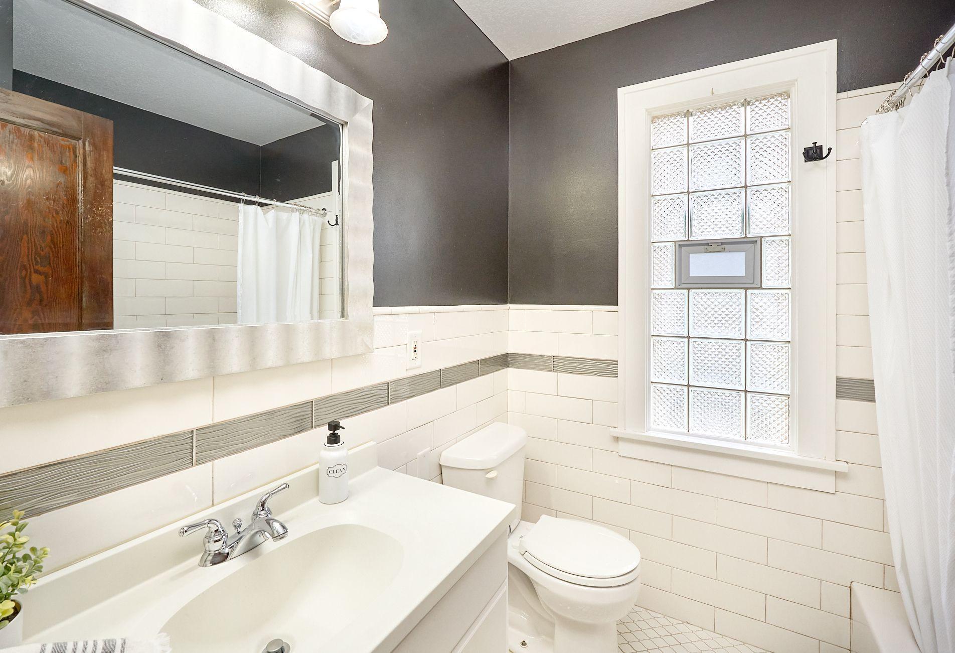 Main level full bathroom.jpeg