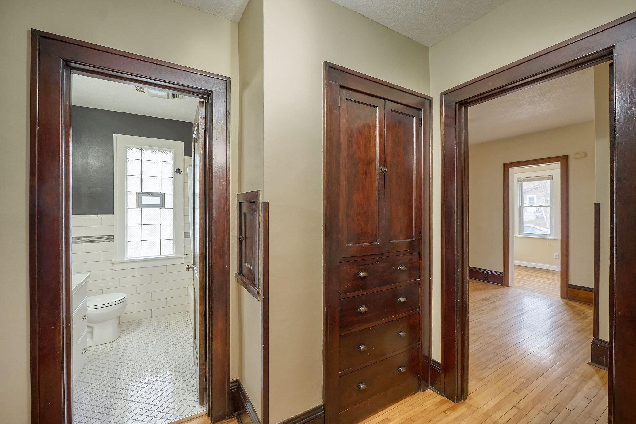 main level hallway 2.jpeg